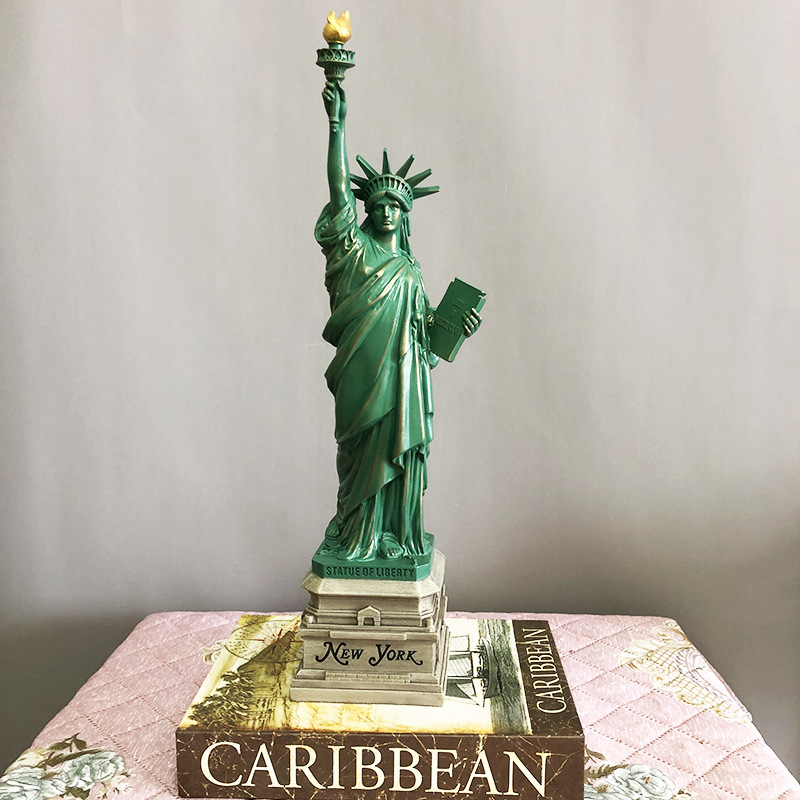 Travel Accessories New York - Özgürlük Heykeli Modeli Masa Aksesuarları Koleksiyon