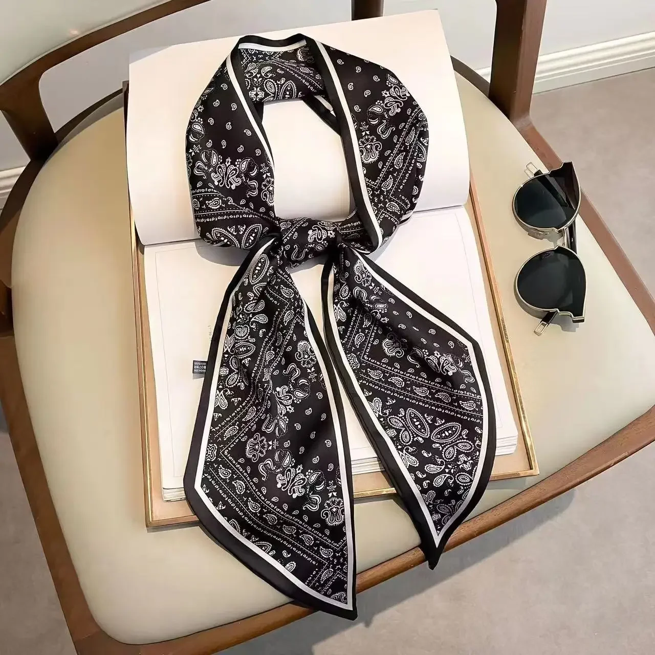 Travel Accessories Luxury - Tasarım Baskılı İnce Eşarp Ekose At